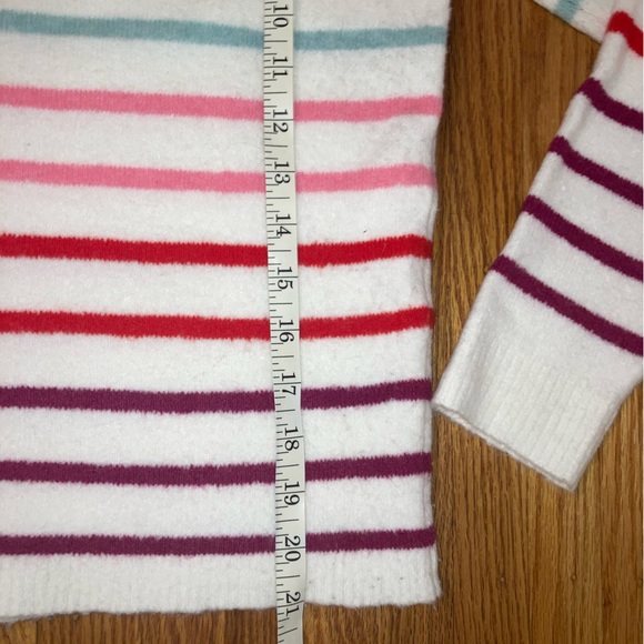 NWT extra soft mock neck sweater - Picture 11 of 12